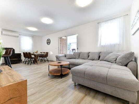 Vakantiehuis met bubbelbad in Pasman (Kroatië) voor 8 personen