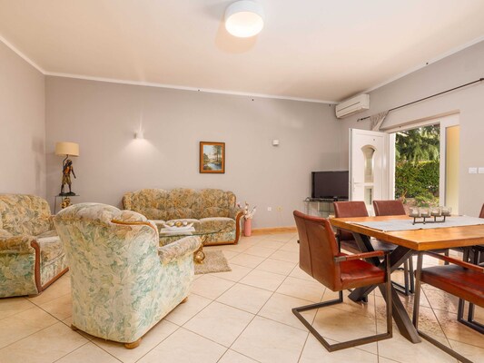 Vakantiehuis met zwembad in Krk (Kroatië) voor 4 personen