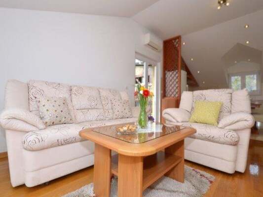 Vakantiehuis met 2 slaapkamer(s) in Kastel Stari (Kroatië) voor 4 personen