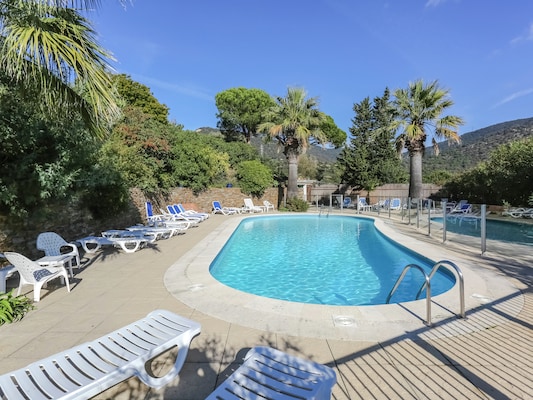 Ferienhaus mit umzäuntem Garten in Bormes les Mimosas (Frankreich) und 2 Hunde erlaubt