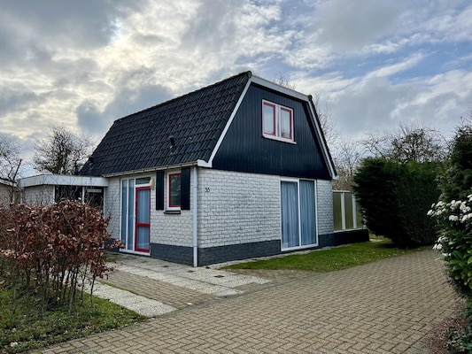 Vakantiehuis met privé zwembad in Sint Maartenszee (Nederland) voor 6 personen