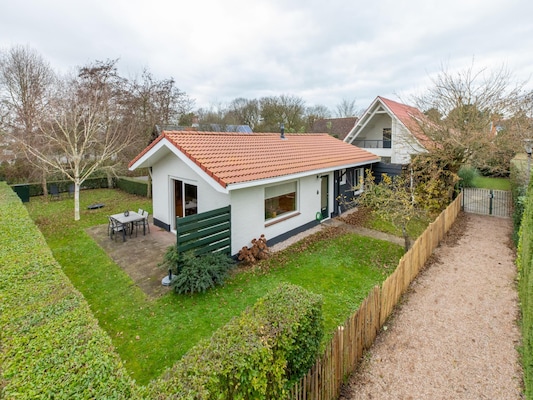 Ferienhaus mit umzäuntem Garten in Oostkapelle (Niederlande) und 1 Hund erlaubt