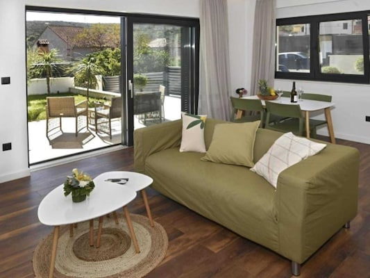 Vakantiehuis met 2 slaapkamer(s) in Slatine (Kroatië) voor 3 personen