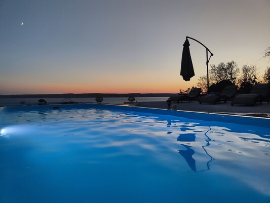 Vakantiehuis met zwembad in Karlobag (Kroatië) voor 4 personen