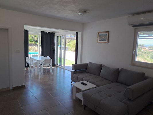 Vakantiehuis met 2 slaapkamer(s) in Mirca (Kroatië) voor 6 personen