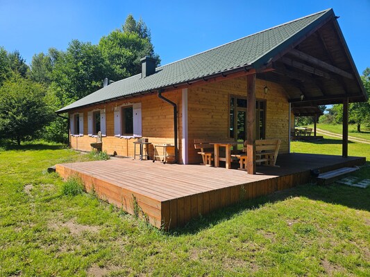 Ferienhaus mit umzäuntem Garten in Wierzchowo (Polen) und 1 Hund erlaubt