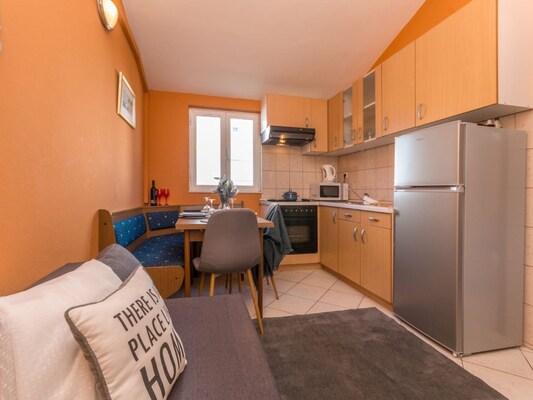 Vakantiehuis met bubbelbad in Biograd na Moru (Kroatië) voor 4 personen