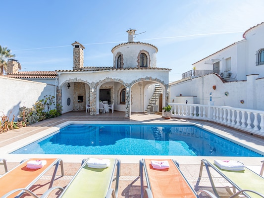 Vakantiehuis met privé zwembad in Empuriabrava (Spanje) voor 6 personen