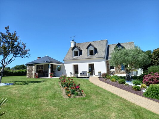 Ferienhaus in Epiniac (Frankreich) und 1 Hund erlaubt