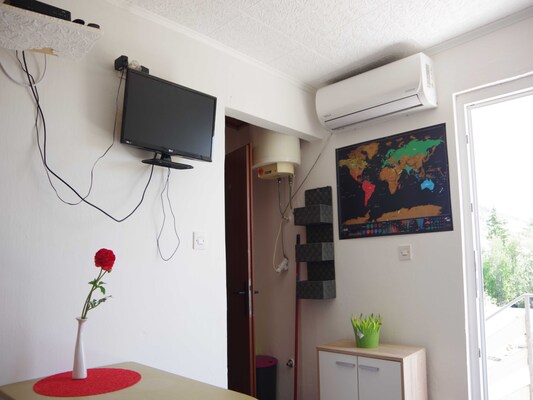 Vakantiehuis met zwembad in Rab (Kroatië) voor 2 personen