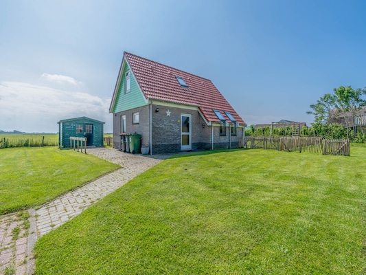 Vakantiehuis met omheinde tuin in De Koog (Nederland) 2 honden zijn welkom