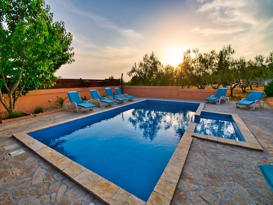 Vakantiehuis met privé zwembad in Visocane (Kroatië) voor 9 personen