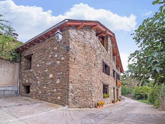 Vakantiehuis in Isavarre (Spanje) 2 honden zijn welkom