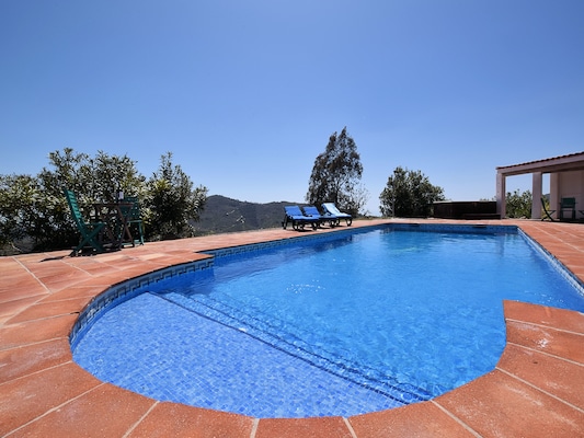 Vakantiehuis met privé zwembad in Arenas (Spanje) voor 10 personen