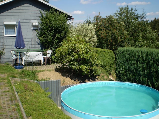 Vakantiehuis met privé zwembad in Neuhaus am Rennweg OT Piesau (Duitsland) voor 4 personen