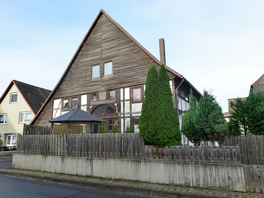 Ferienhaus mit umzäuntem Garten in Bad Pyrmont (Deutschland) und 2 Hunde erlaubt