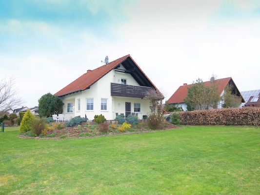 Ferienhaus umzäunter Garten Hessen mit Hund Urlaub auf Pfoten