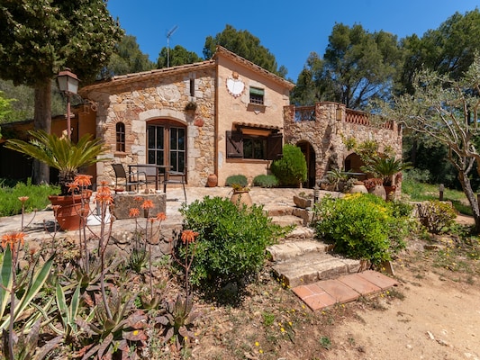 Ferienhaus mit umzäuntem Garten in Palafrugell (Spanien) und 1 Hund erlaubt