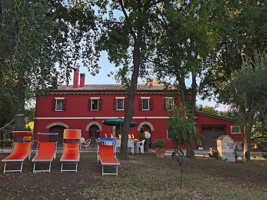 Ferienhaus in Serrungarina (Italien) und 1 Hund erlaubt