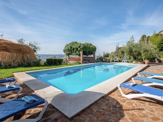 Ferienhaus in Rute (Spanien) und 2 Hunde erlaubt