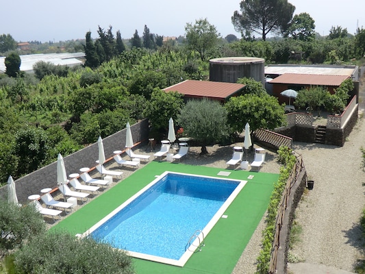 Vakantiehuis met privé zwembad in Santa Venerina (Italië) voor 16 personen