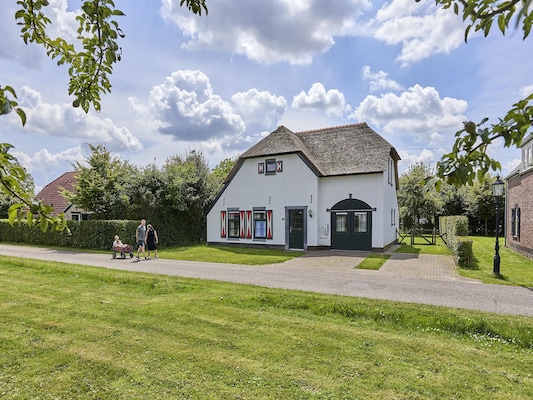 Vakantiehuis met zwembad in Roggel (Nederland) voor 13 personen