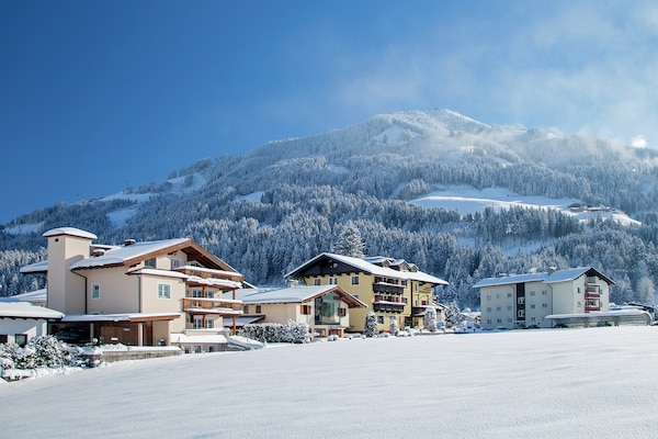 penthouse-westendorf sleeps 6