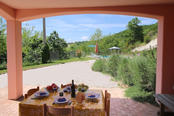 16-persoons villa met privézwembad in Acqualagna - thumbnail 5