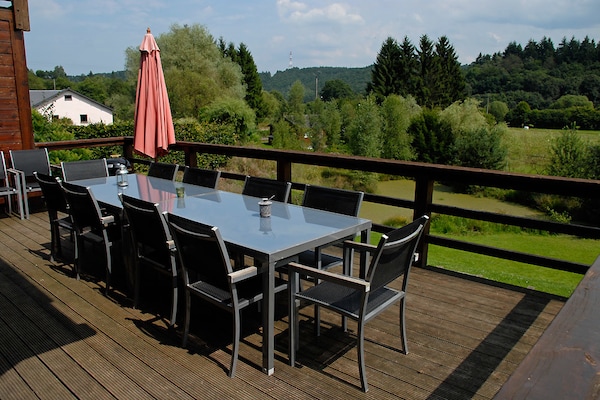 Ruim chalet Les Mirettes met uitzicht over de Ourthevallei - thumbnail 6