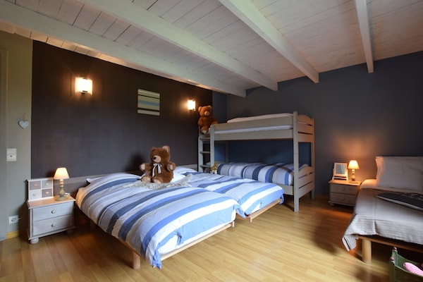 Vakantiehuis in het centrum van Sainte-Marie Chevigny voor 9 personen - thumbnail 3