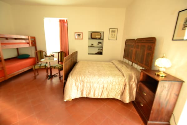Rustiek bosappartement met uitzicht op de Ligurische kust bij Sestri Levante - thumbnail 2