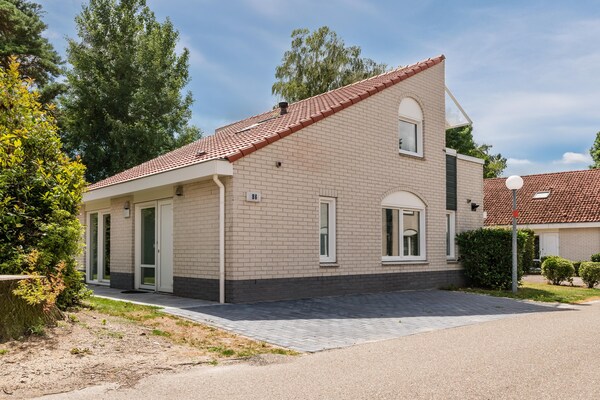 Villa met privézwembad in Arcen voor 4 personen - thumbnail 1