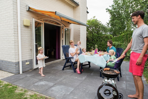Comfortabele 6-persoonsvilla op vakantiepark in groen Arcen - thumbnail 6