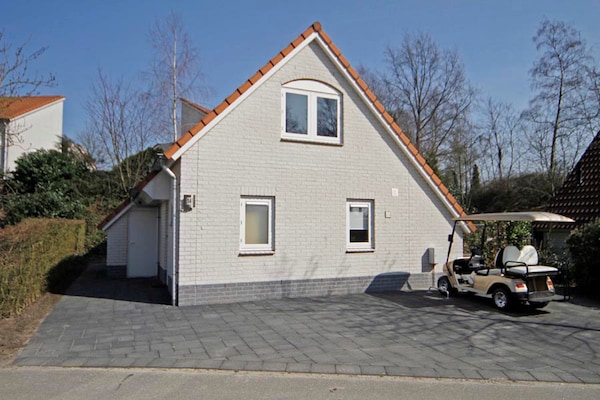 Luxe wellnessvilla voor 4 personen in Resort Arcen, Limburg - thumbnail 1