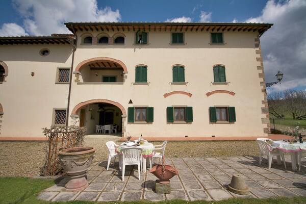 Authentiek Toscaans appartement in bosrijke vallei bij Poppi - thumbnail 6