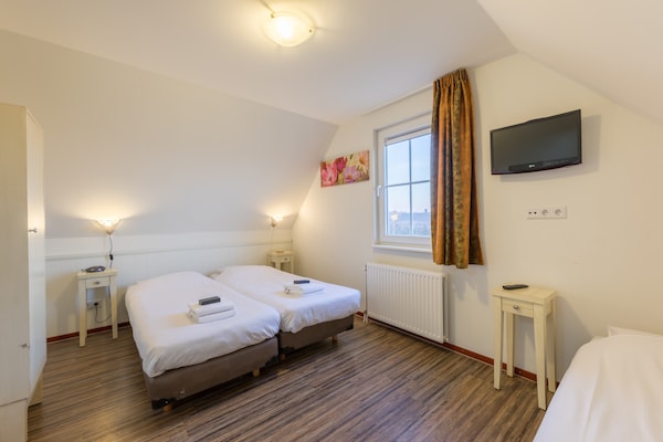 Luxe groepsvilla met sauna en gratis thermaalbaden in Arcen, Limburg - thumbnail 3