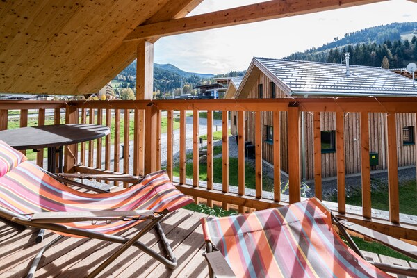 Chalet 12a: ruim vrijstaand chalet direct aan de piste op Kreischberg - thumbnail 2