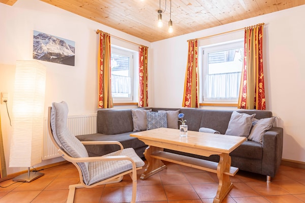 Chalet Alpendorf Dachstein West 2: vrijstaand vakantiehuis voor 6 personen in de Oostenrijkse Alpen - thumbnail 3