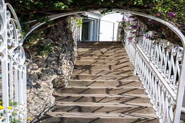 Intiem verblijf in Arienzo, Positano – 500m van zee met privéterras - thumbnail 6