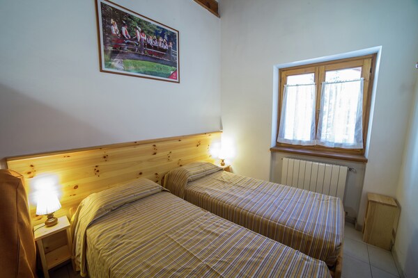 6-persoons appartement in centrum Antey-Saint-Andrè vlakbij de piste - thumbnail 4