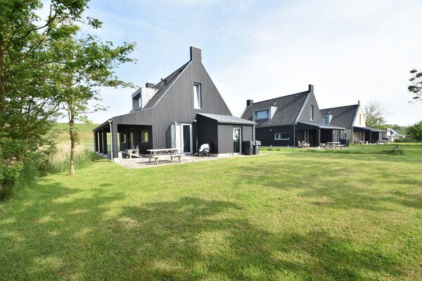 Villa Zeedijk I: sfeervol vakantiehuis aan de Friese kust met hond - thumbnail 6