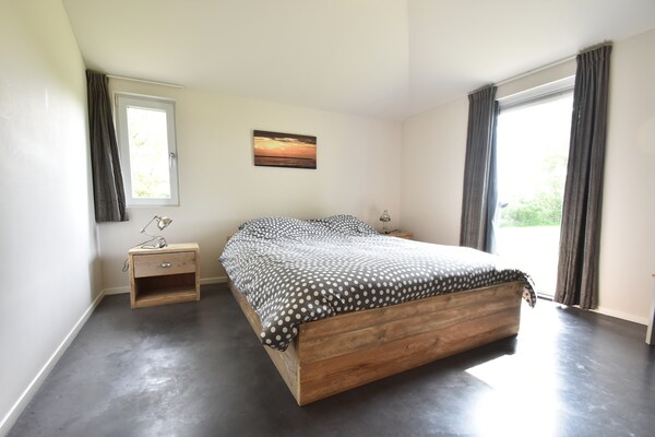 Vrijstaande kustvilla Tzummarum, 4 slaapkamers, tuin, huisdieren welkom - thumbnail 5