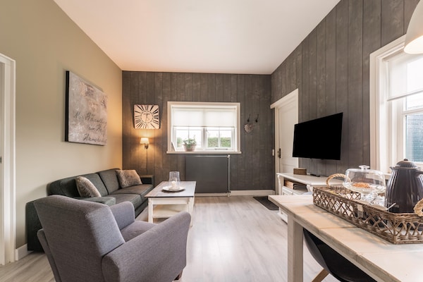 Vrijstaand vakantiehuis naast het Bollenveld in Egmond-Binnen - thumbnail 1
