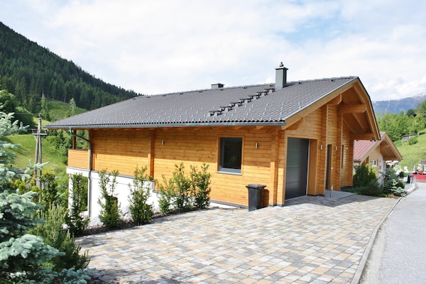 Chalet Thumersbach in Austria - a perfect villa in Austria?