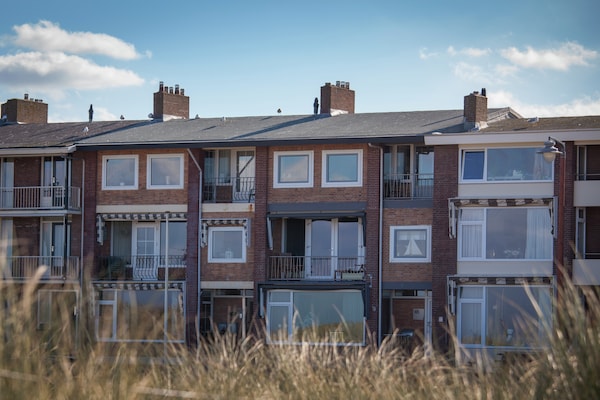 Ziezee: Modern appartement aan zee in Katwijk - thumbnail 1