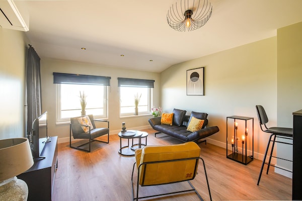 Ziezee: Modern appartement aan zee in Katwijk - thumbnail 2