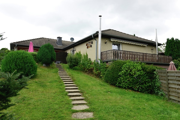 Aan het meer: Rustgevend appartement in het centrum van Diemelsee - thumbnail 1