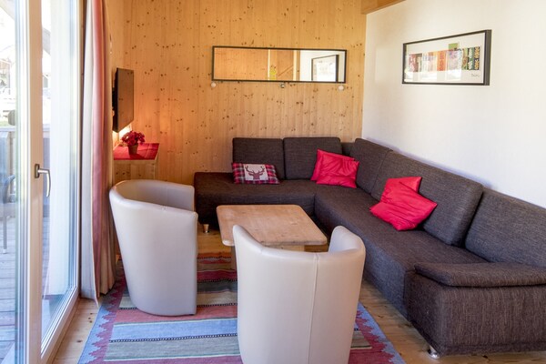 Ruim chalet voor 9 personen met sauna in de bossen bij Murau - thumbnail 2