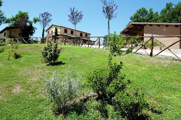 Authentiek boerderijappartement Maria met uitzicht op het Meer van Bolsena - thumbnail 5