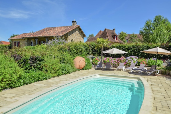 12-persoons villa met privézwembad in St. Medard D'excideuil - thumbnail 1